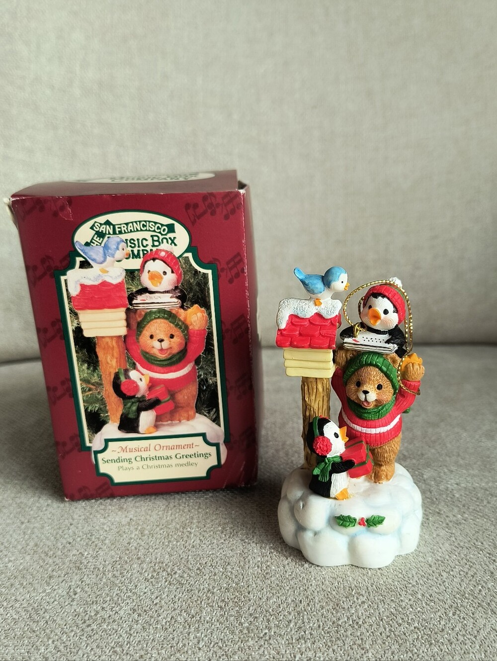 Vintage 1998 San Francisco Music Box Company Bear With Penguins Musical Greeting